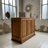 Pine shopping counter