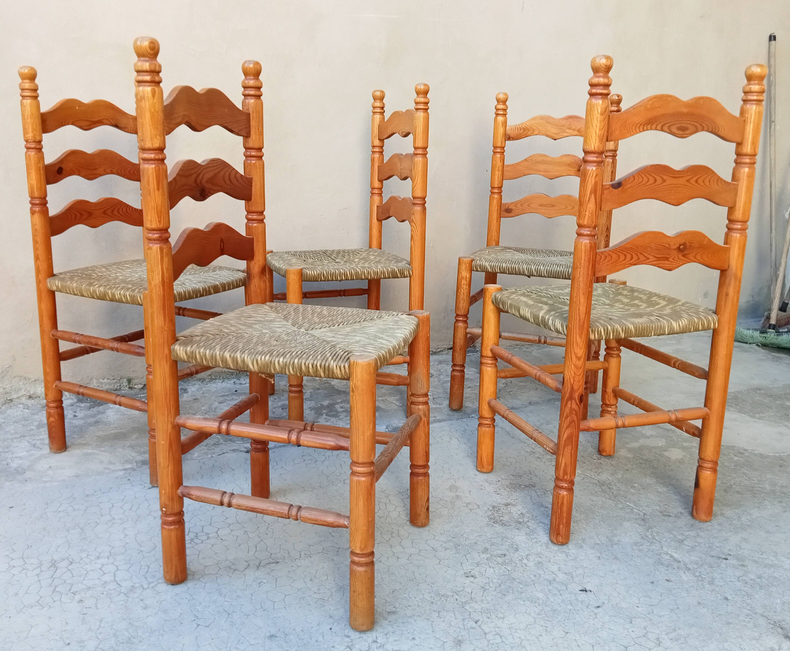 Lot de 5 chaises paillées vintage style espagnol