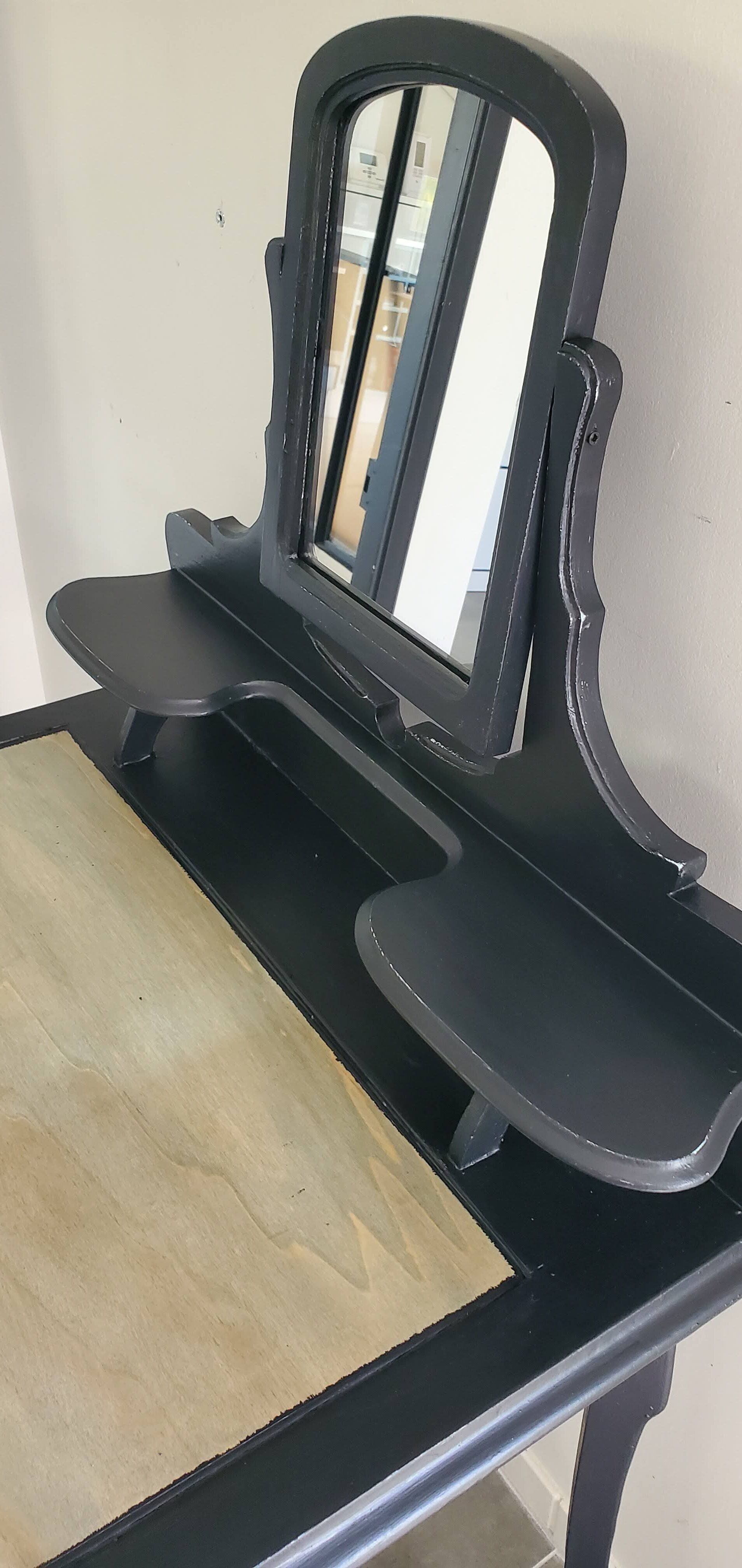Dressing table black patina