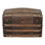 Victorian trunk, steam travel chest, 19th century.