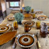 Service de table depareille - verrerie, grès et faïence - 8 couverts -21 pièces