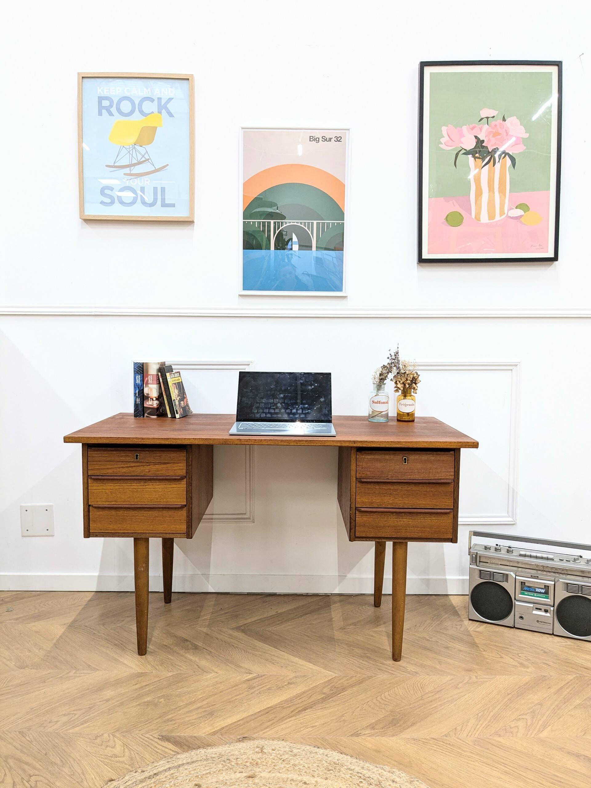 Bureau vintage scandinave