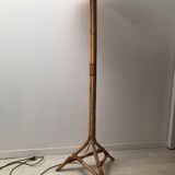 Bamboo lamppost feet tripod