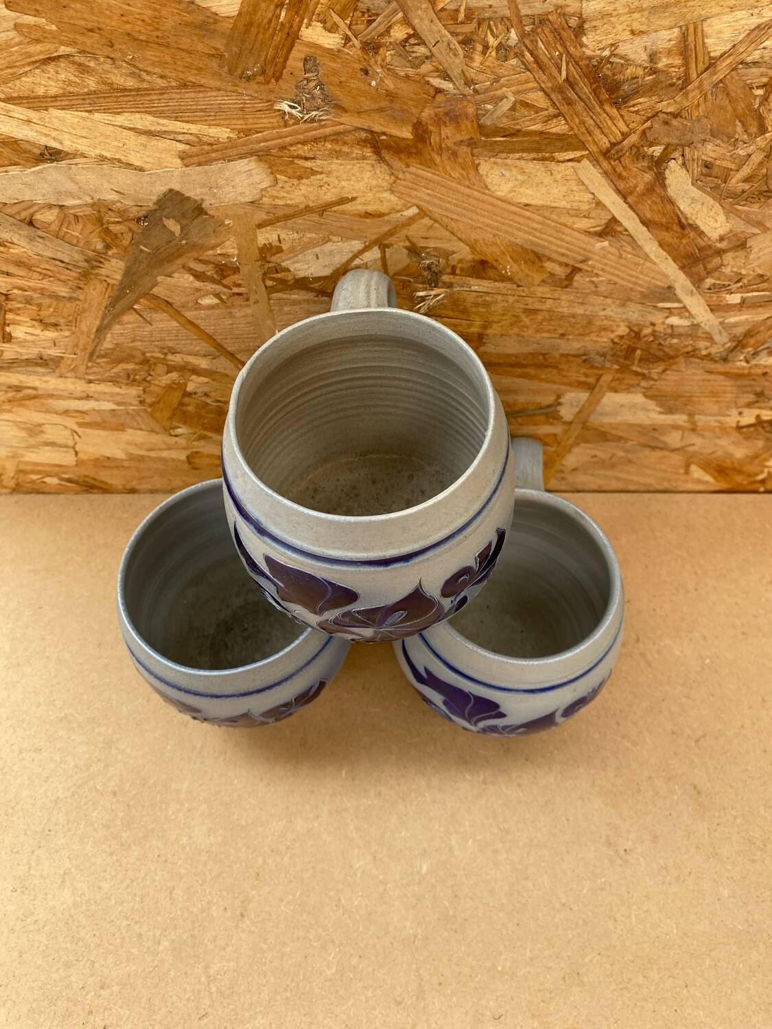 Set of 3 Beer Pint Mugs Stoneware Grey Vintage Blue Flower Decor