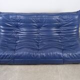 Canapé 3 places Michel Ducaroy Togo en cuir bleu Ligne Roset France années 1980