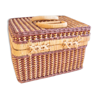 Suitcase in silk