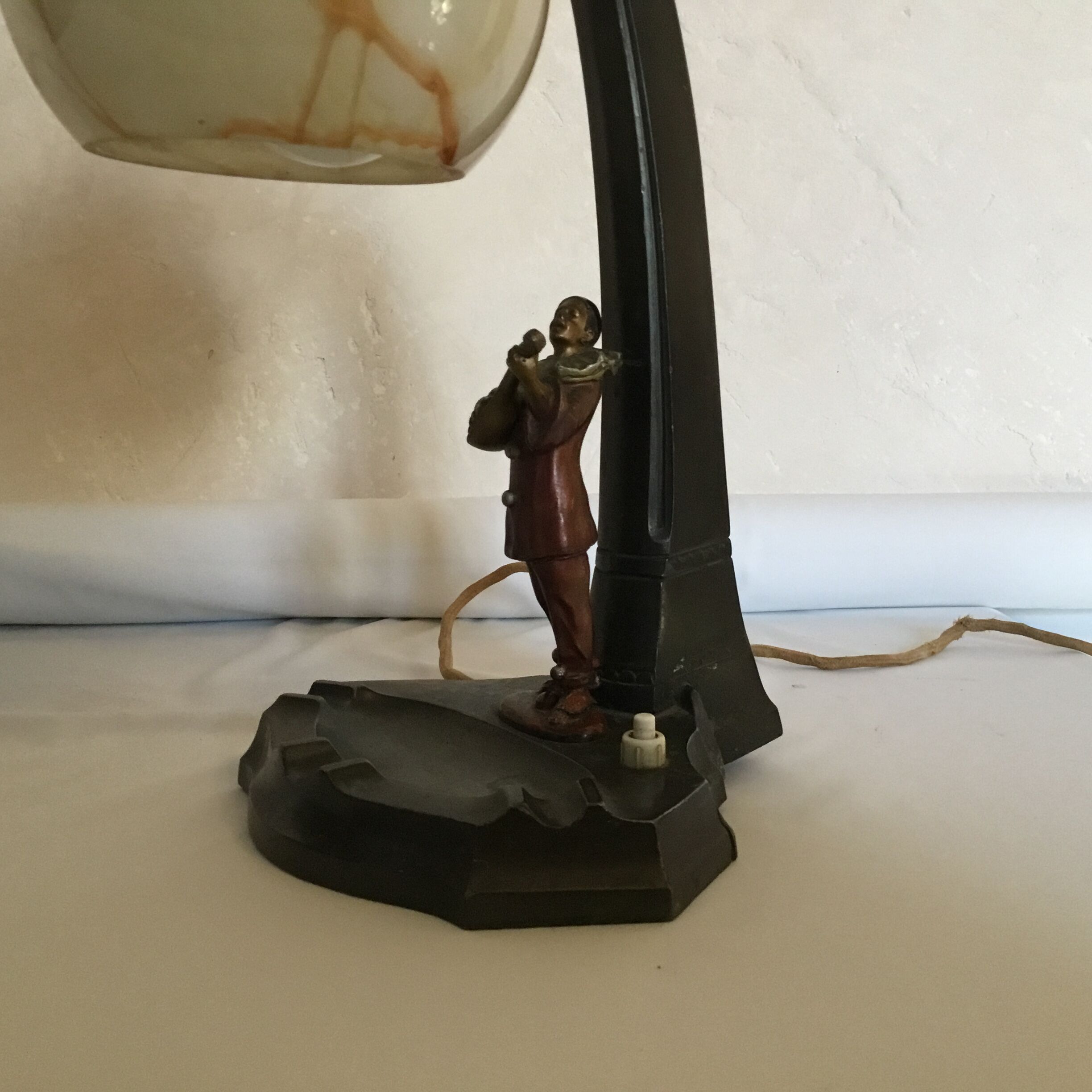 Nuremberg pierrot lead lamp