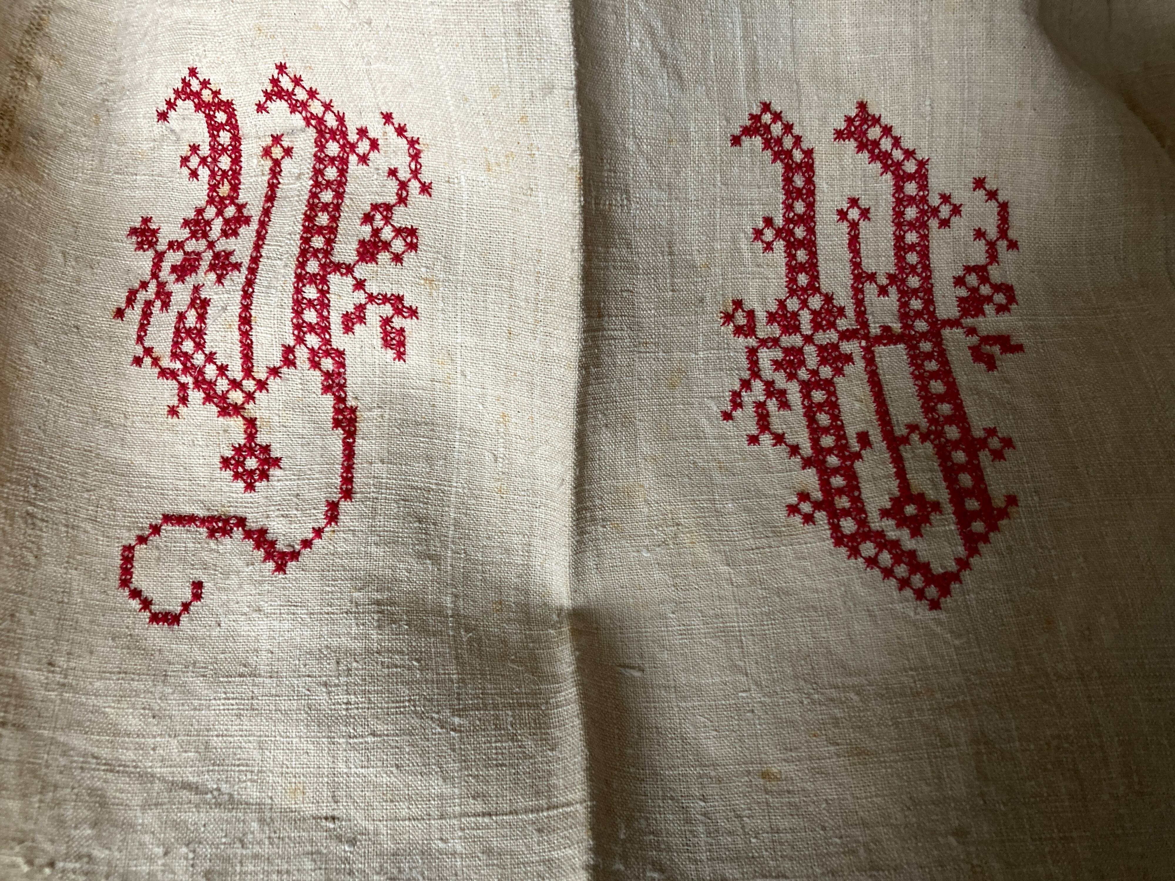 Nappe en toile de chanvre brut 19e brodée XXL