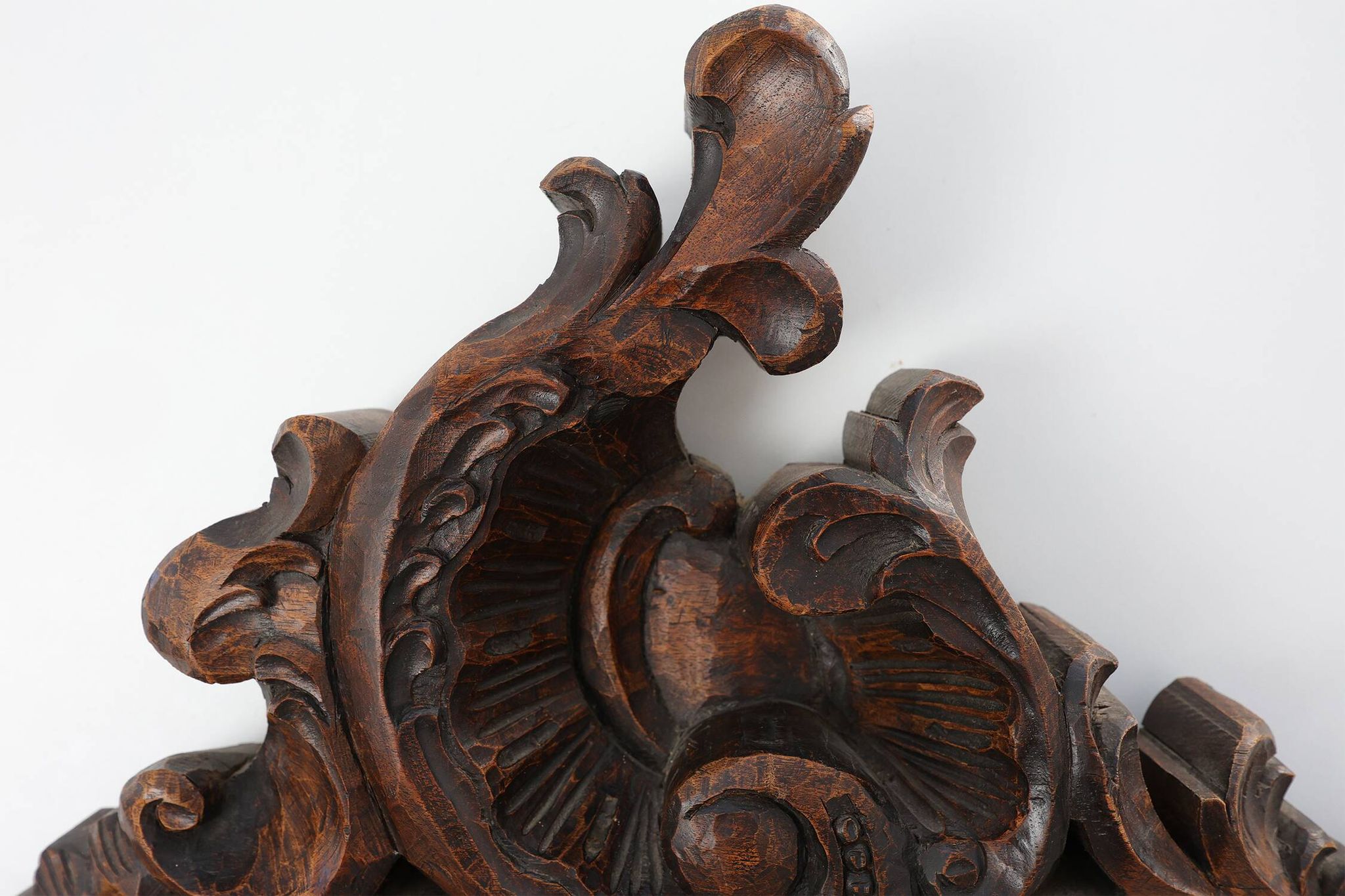 Rococo Style Carved Wooden Mirror with Cartouche-Shaped Glass, Italy