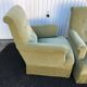 Paire de fauteuils vintage en velours vert amande