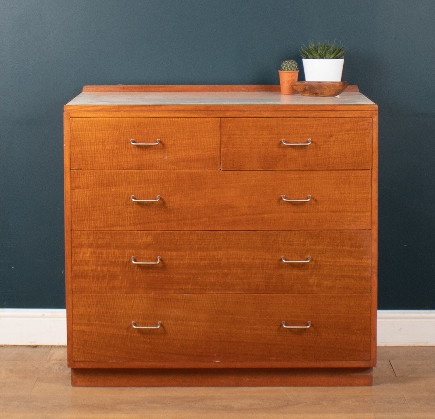 Commode scandinave