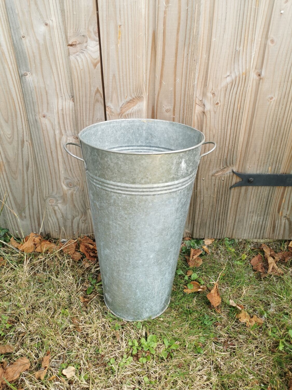 Zinc florist vase, n°11