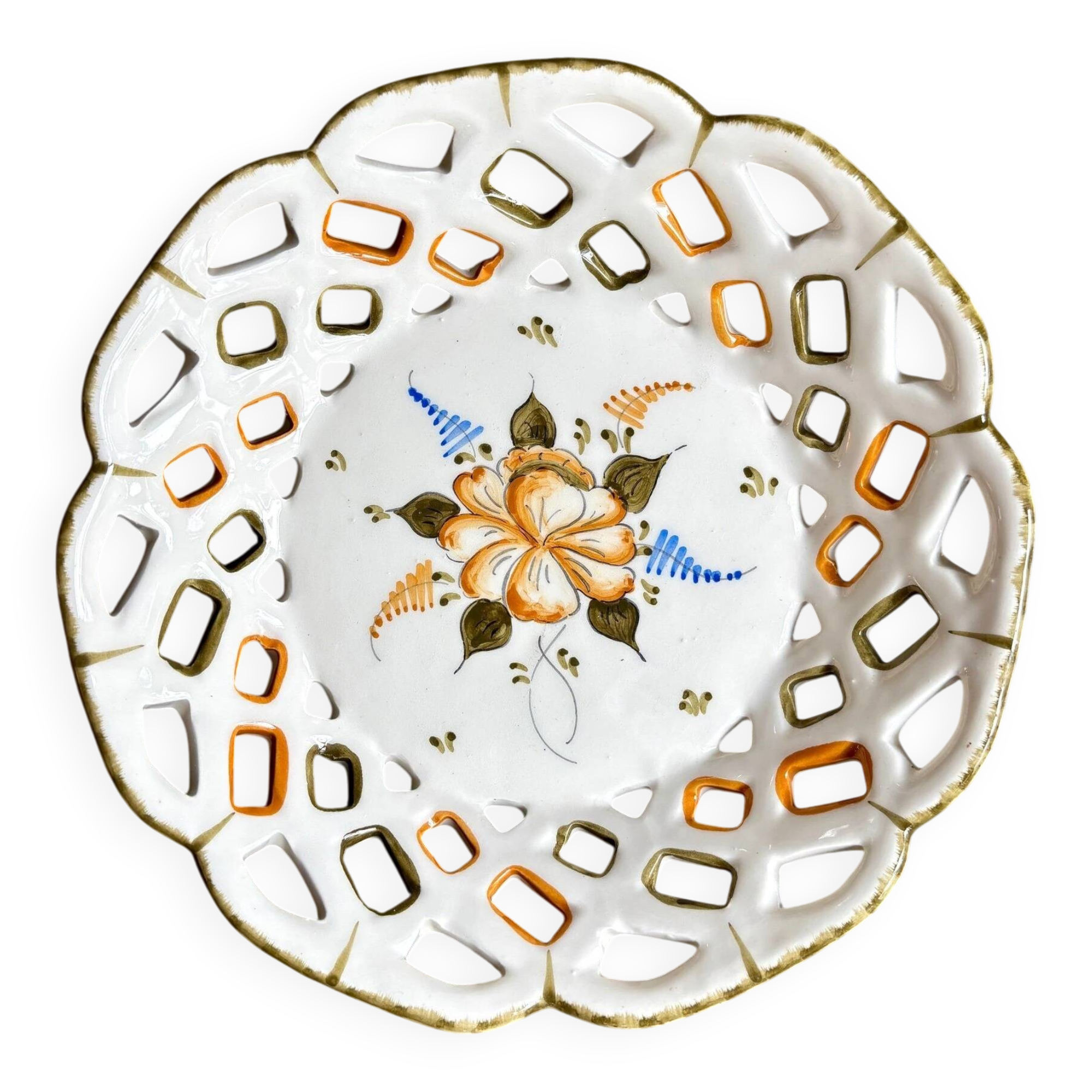 Openwork Moustiers bowl in hand-painted earthenware