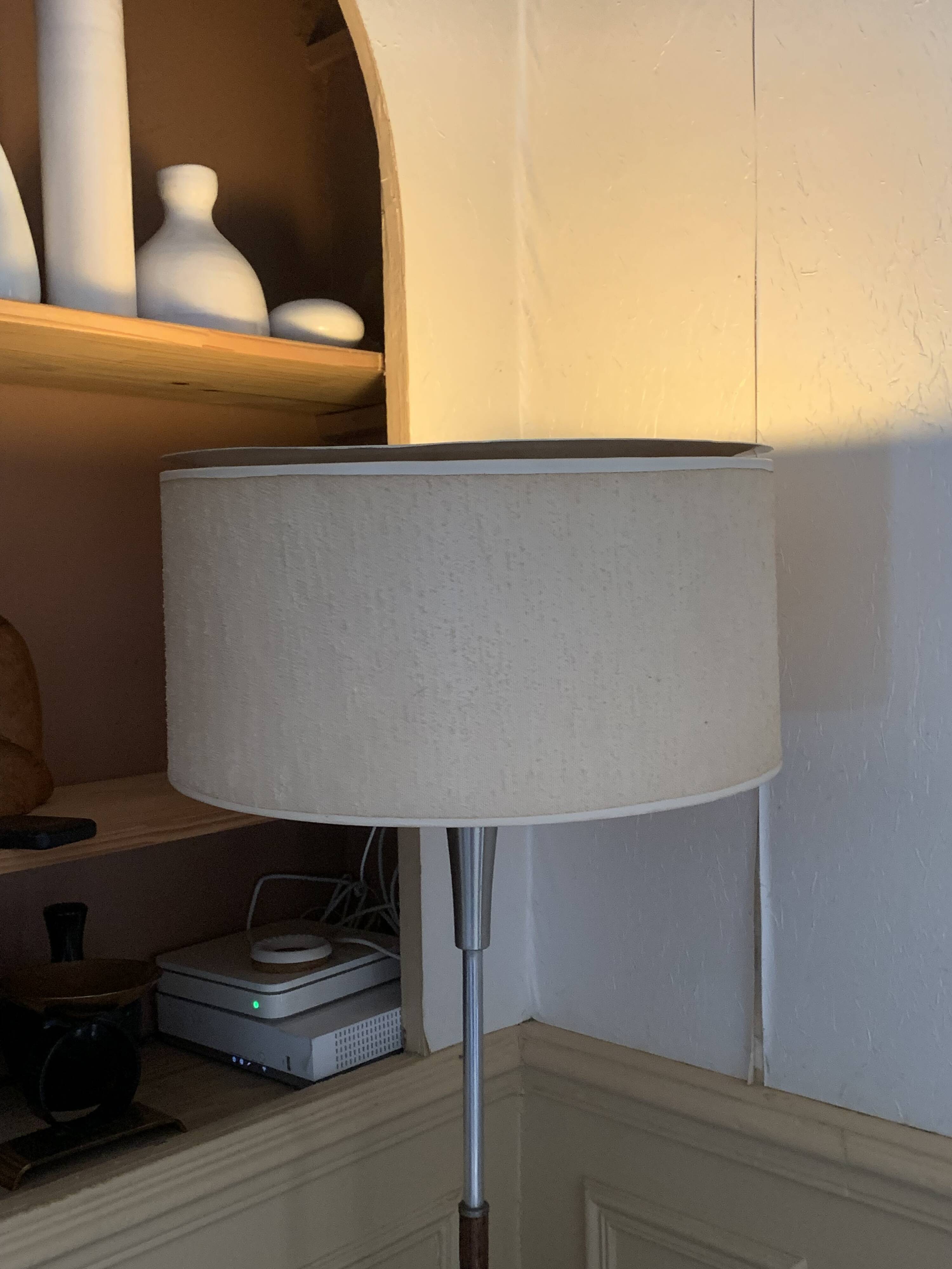 Lampadaire scandinave palissandre pied tulipe vintage