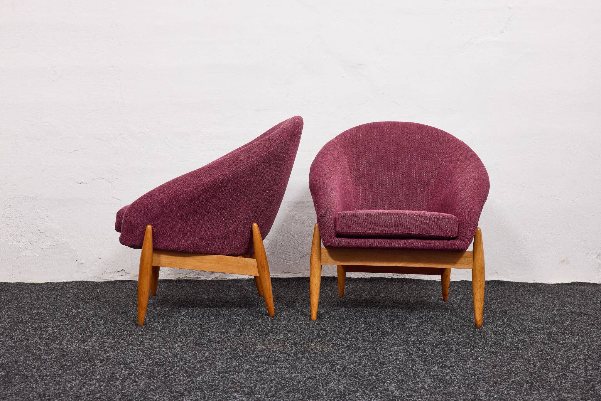 Lounge Chairs in Hand-Stitched Jacquard Upholstery by Sándor Palócz, 1968