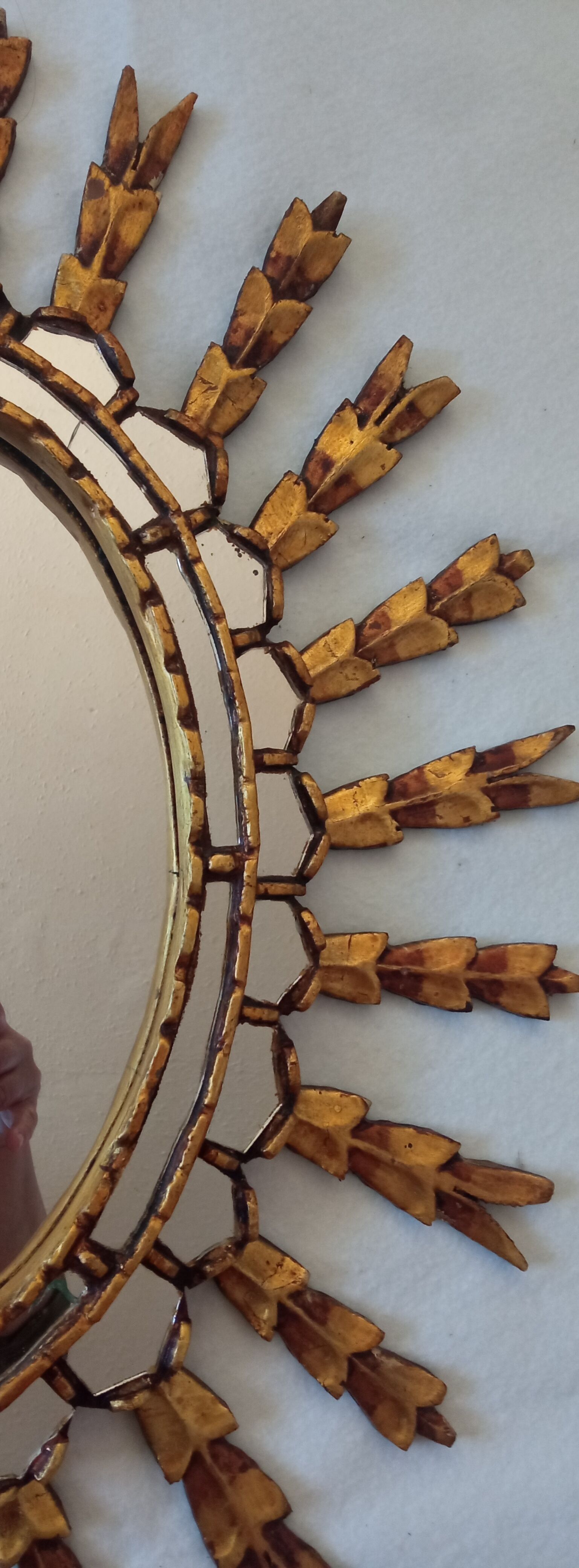 Sun mirror in gilded wood, 60x52 cm
