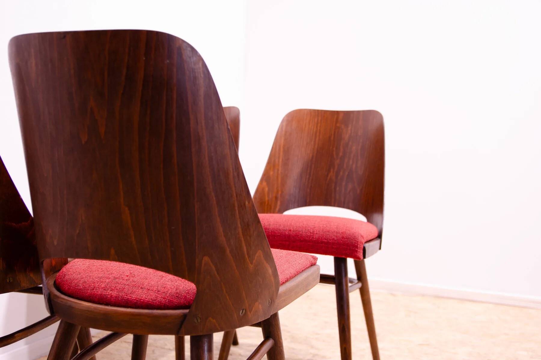 Chaises de salle à manger vintage par Radomír Hofman, années 1960, ensemble de 4
