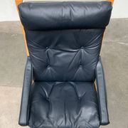 Siesta lounge chair set in Norwegian leather with ottoman by Ingmar Relling for Ekornes
