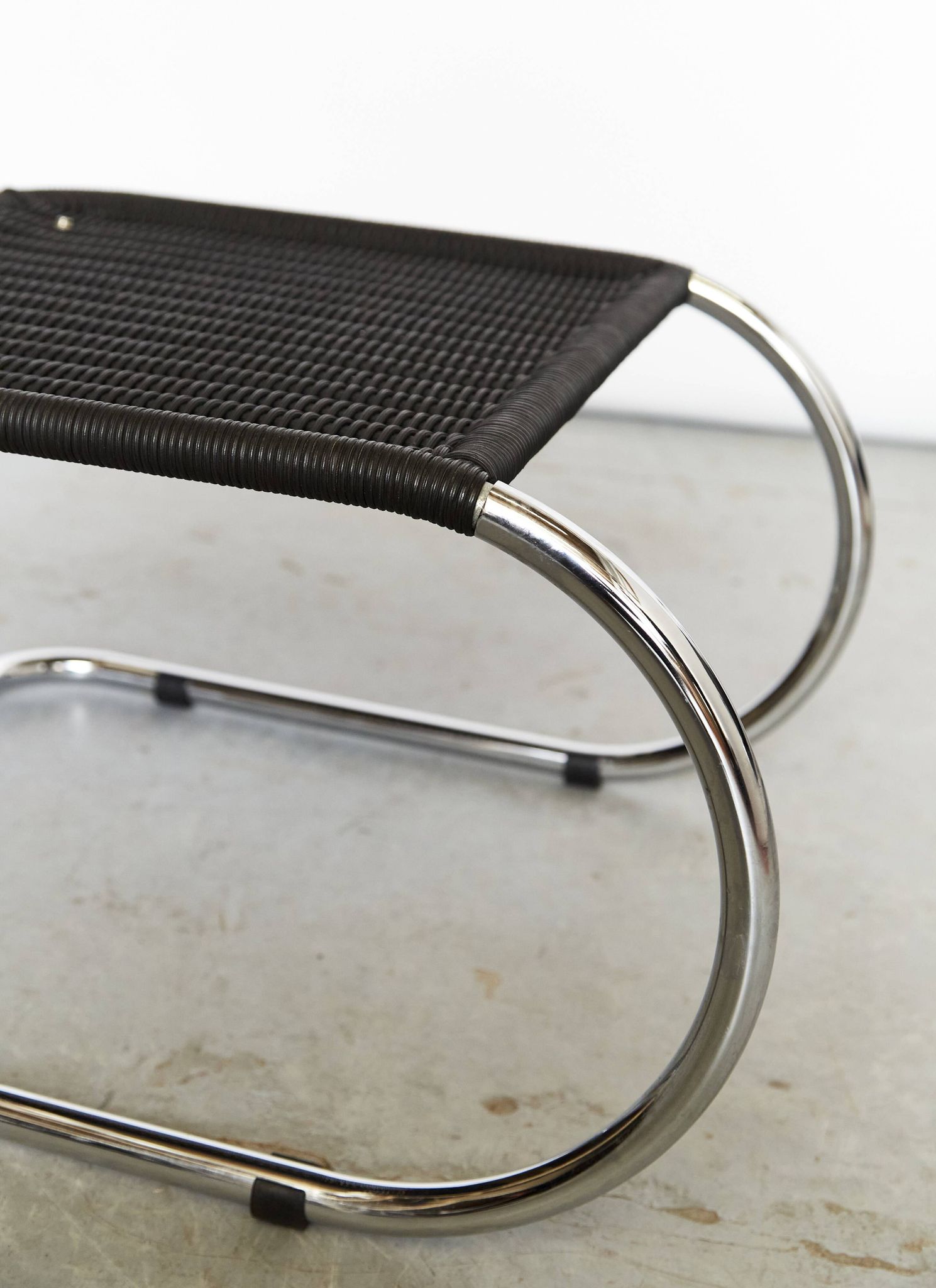 Anton Lorenz cantilever chair D35 & ottoman C35 for Tecta
