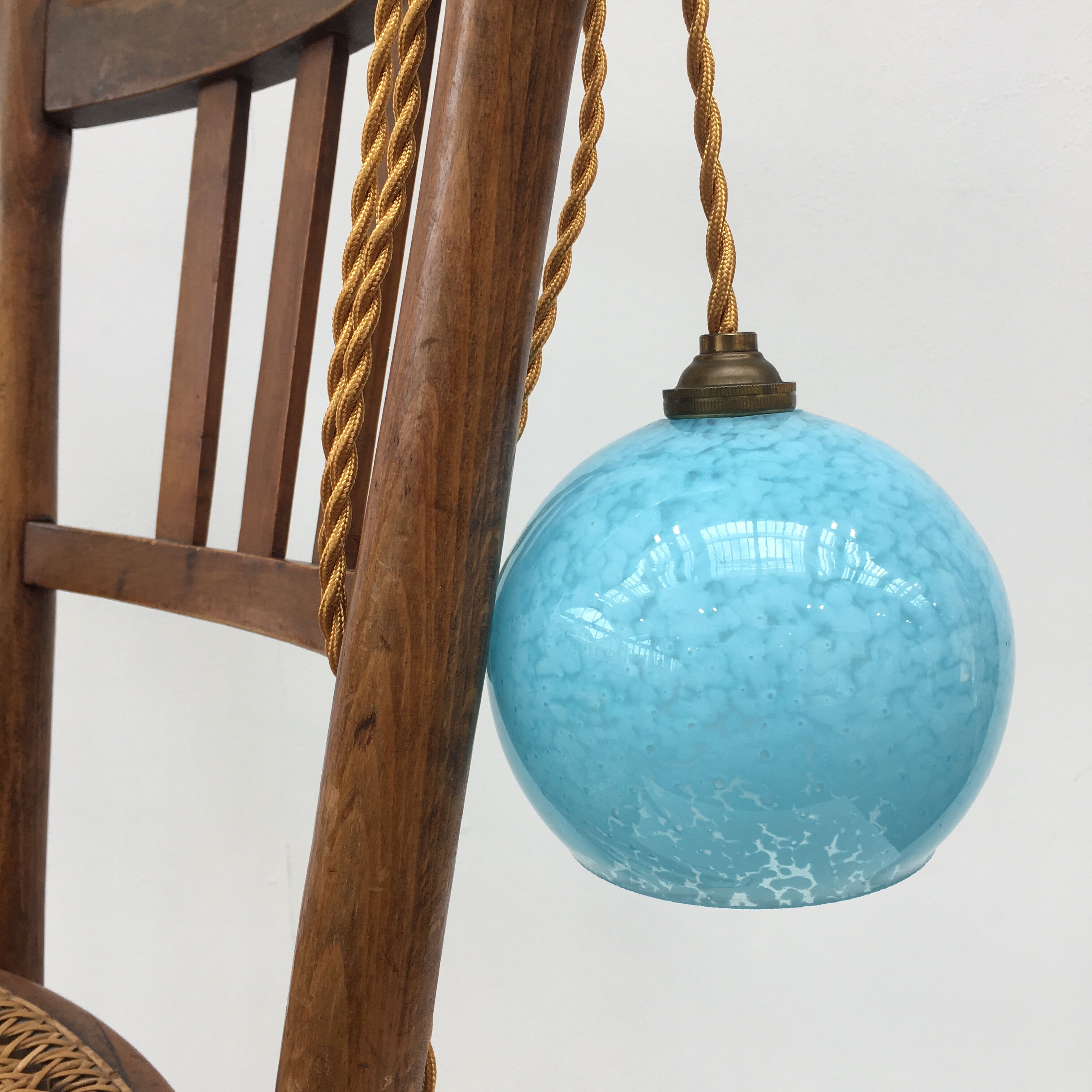 Pair of hanging lamps balls of blue Clichy