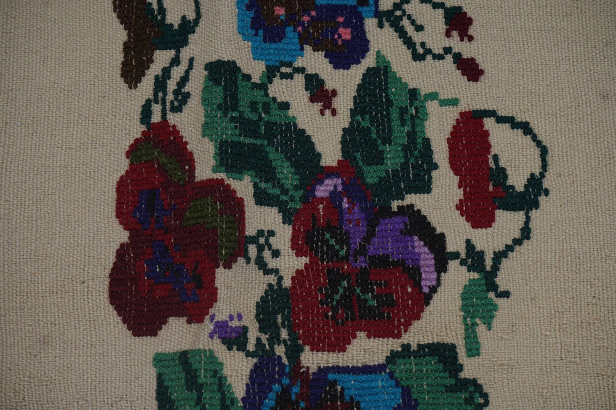 Vintage Turkish kilim handwoven 167x198 cm