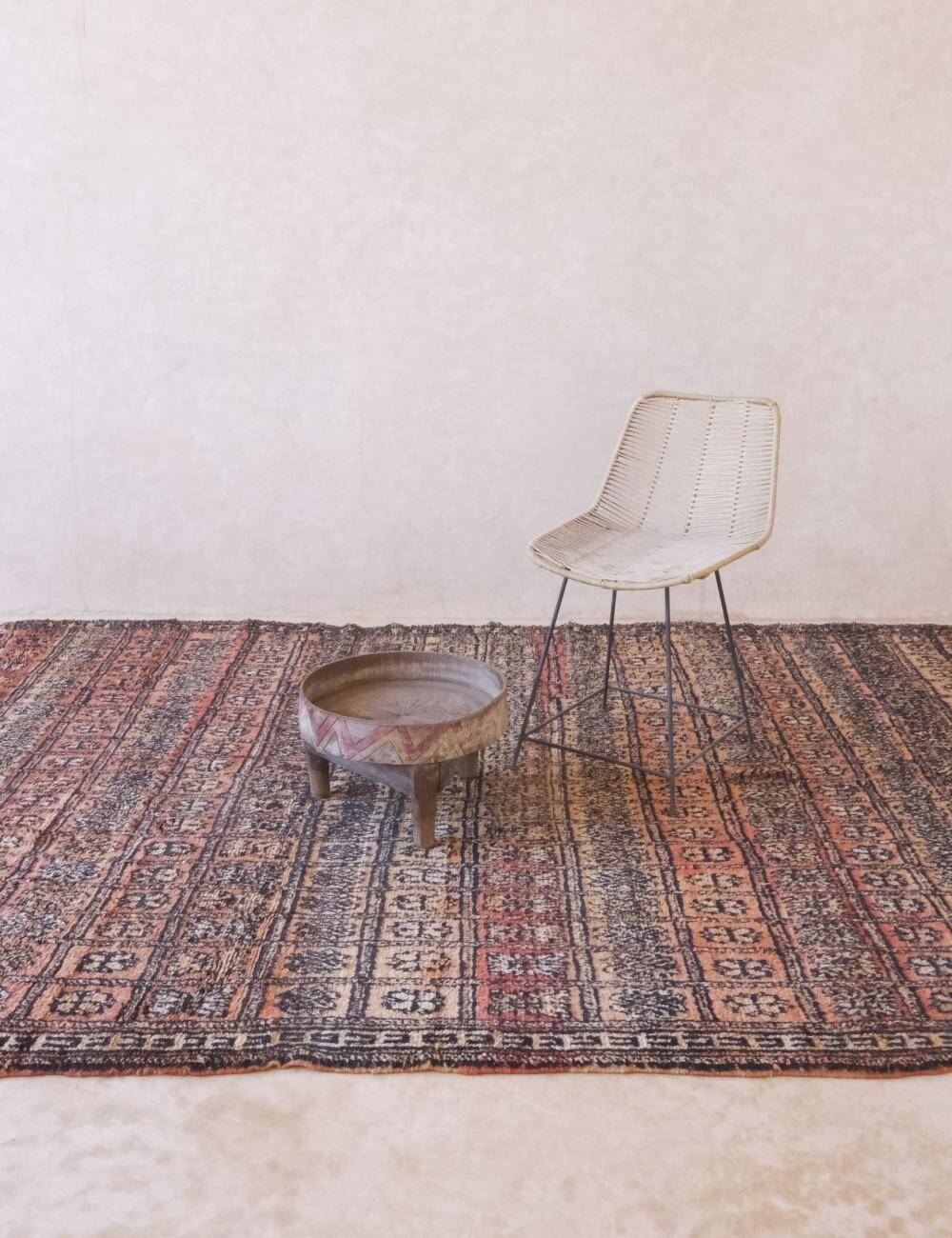 Vintage Berber Rug - 287 x 202 cm