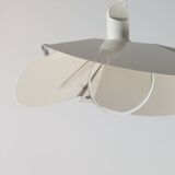 Suspension design vintage, style années 80.