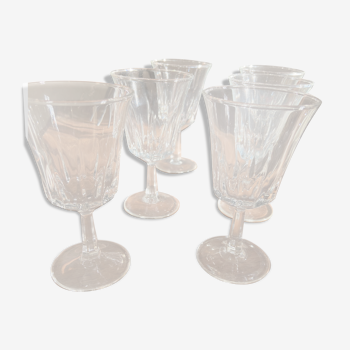 6 wine glasses