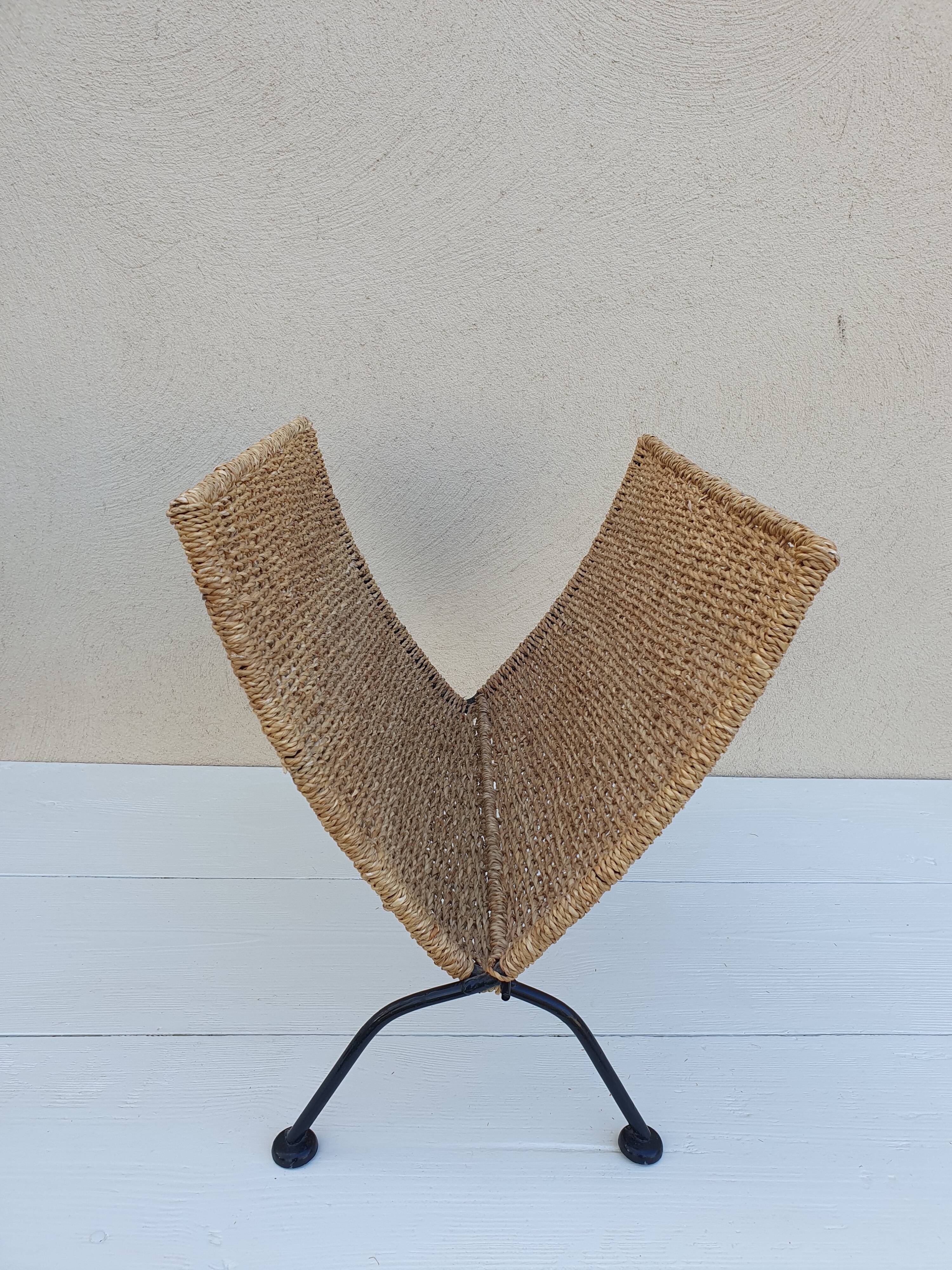 Vintage 60s magazine holder