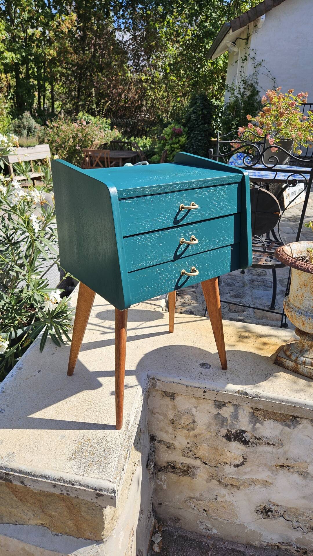 Table de chevet scandinave