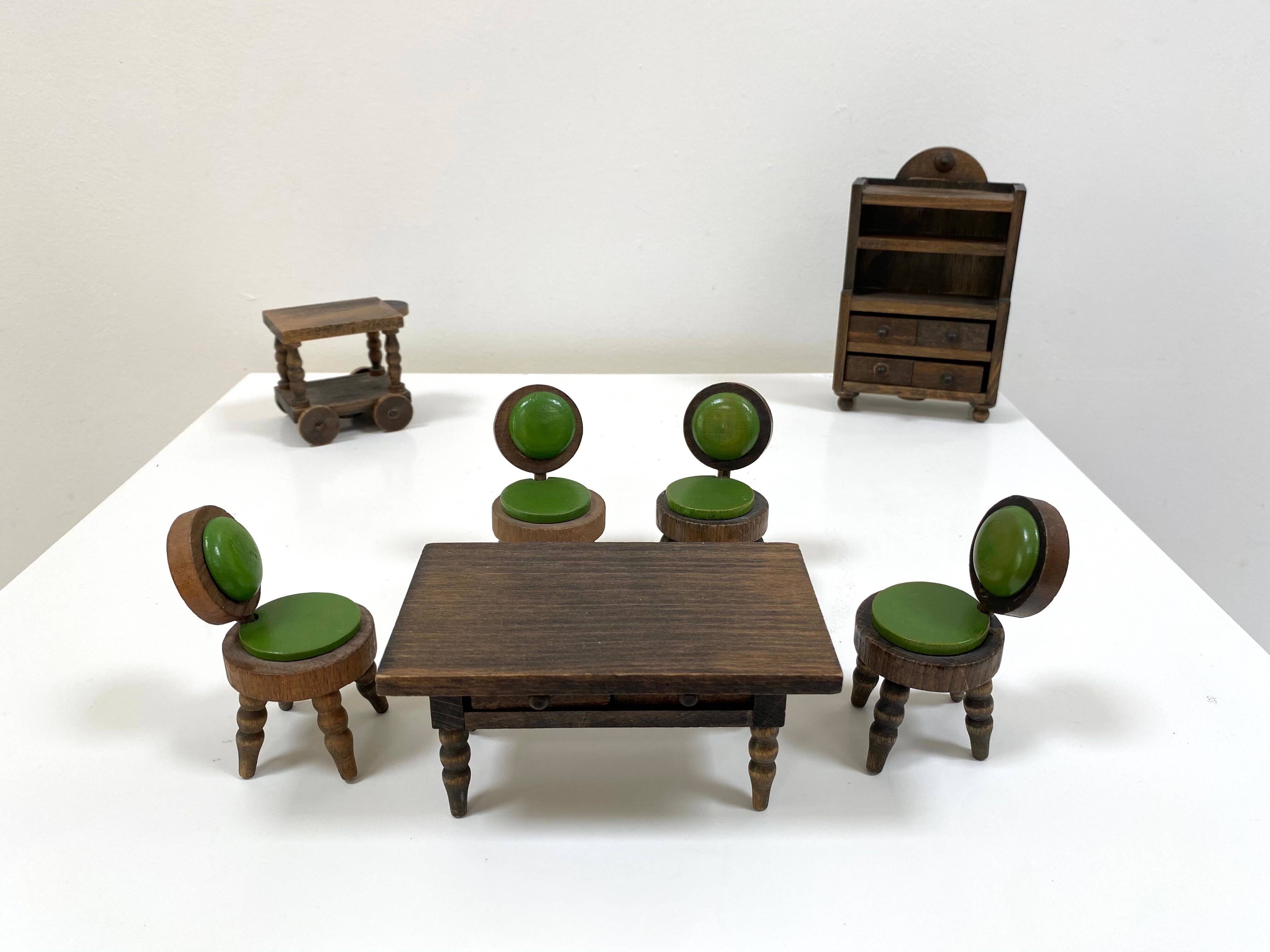 Vintage dollhouse furniture