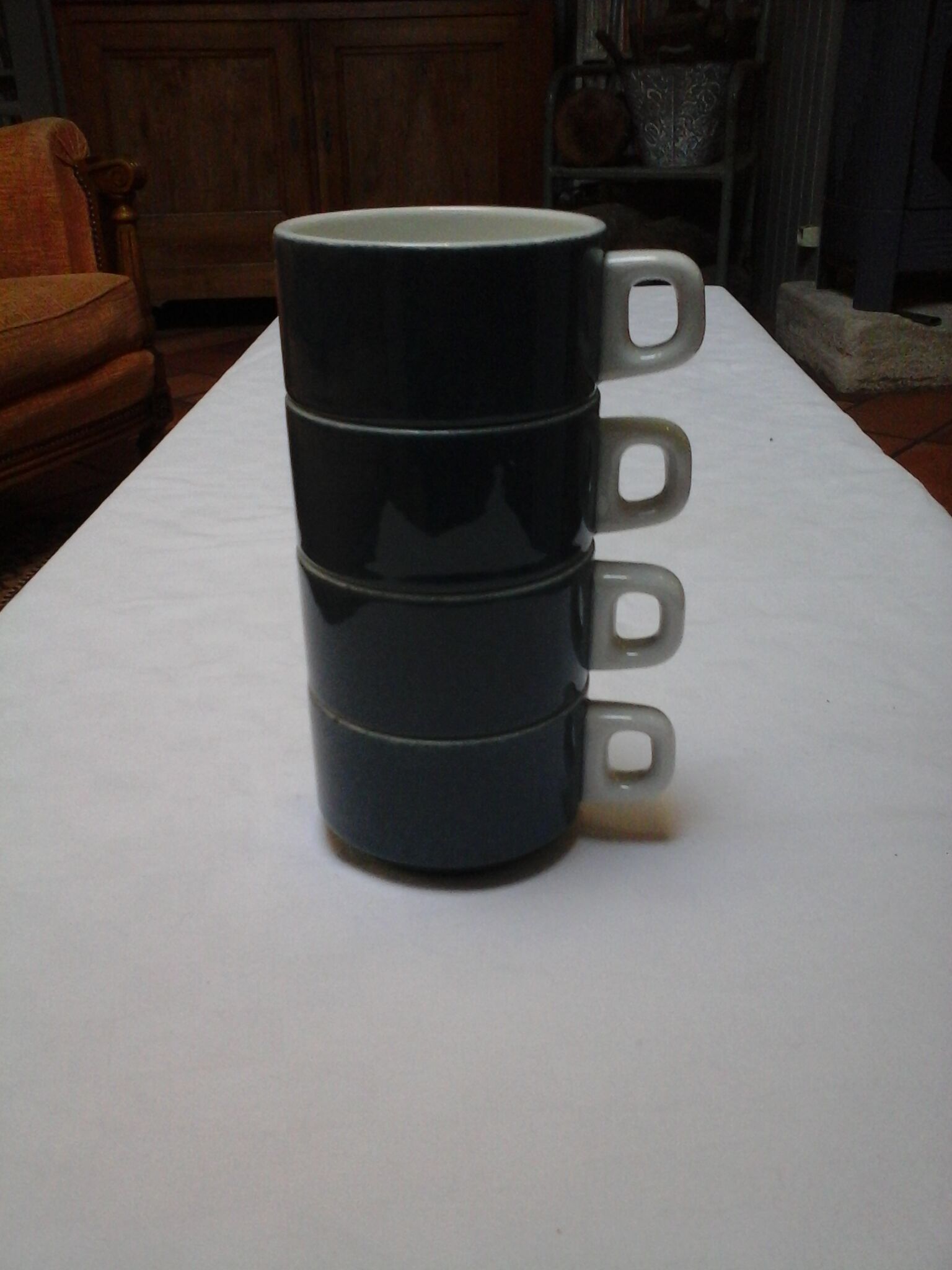 4 tasses bistrot bleu nuit et blanches