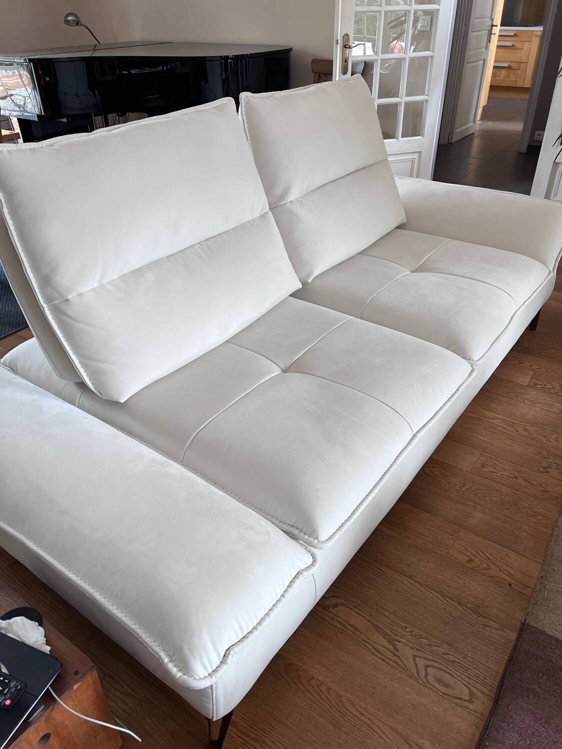 3-seater sofa in ecru nubuck finish, Mobilier de France