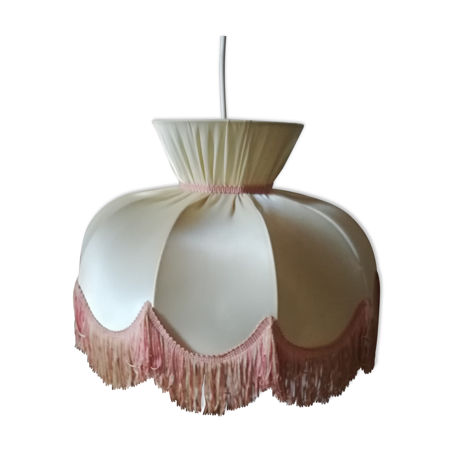 Bohemian fringed suspension