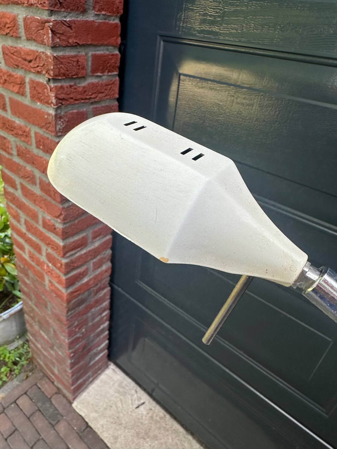 Italian white space age floor light