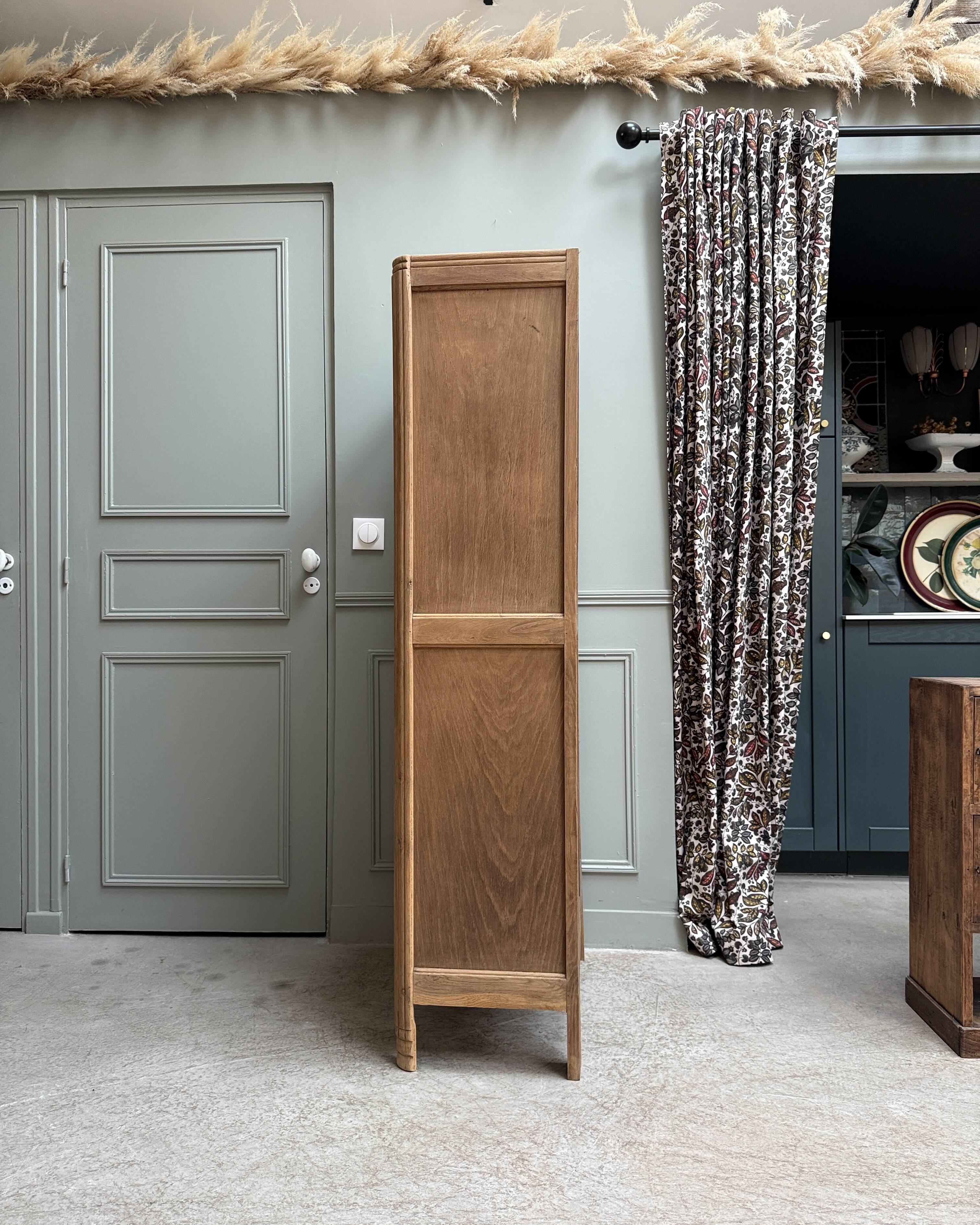 Parisian Art Deco showcase