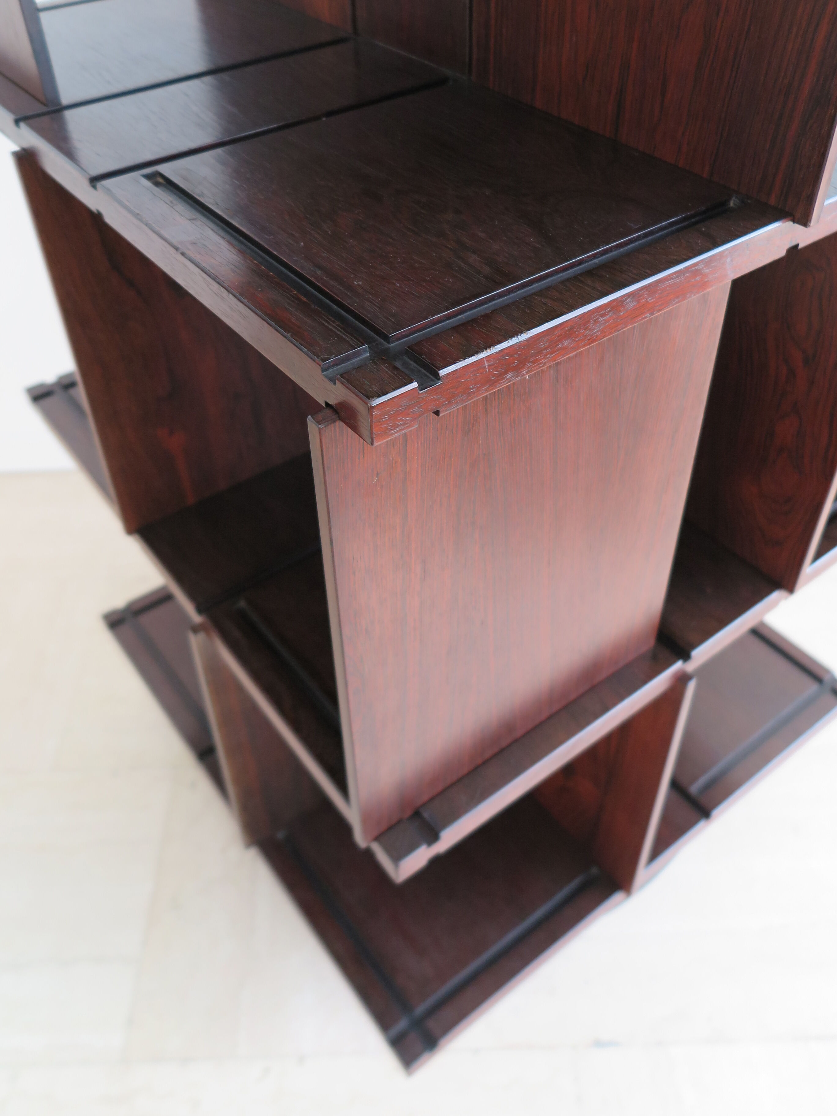 Gianfranco Frattini for Bernini swivel bookcase model 823 , Italy 1963