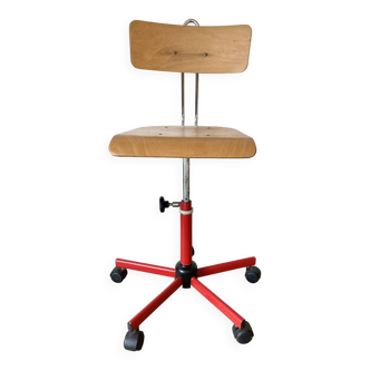 Chaise de bureau à roulettes, atelier années 80