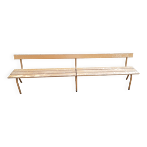 Banc d'école maternelle