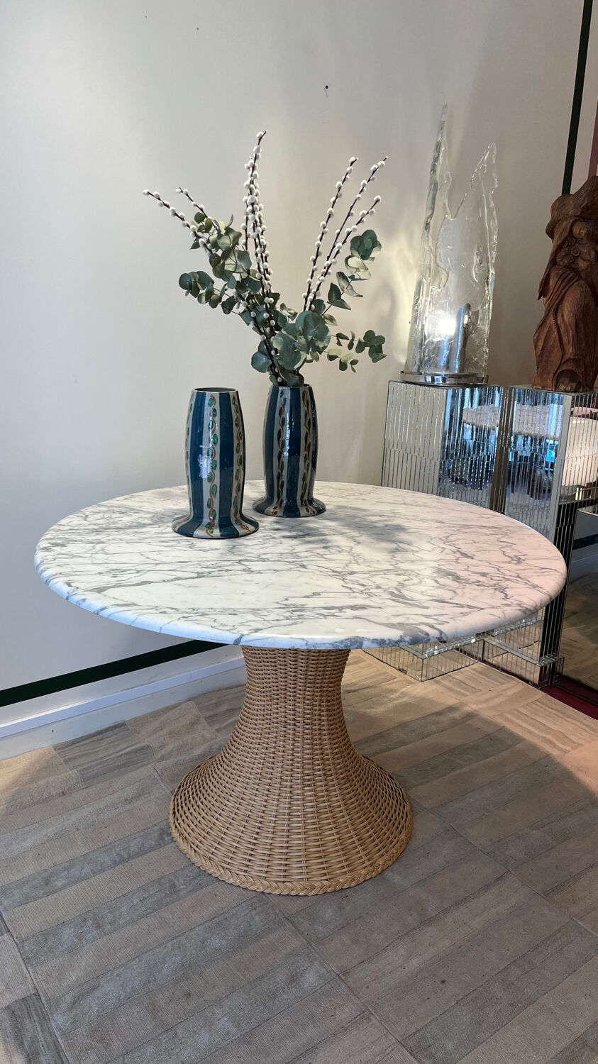 Marble and wicker dining table
