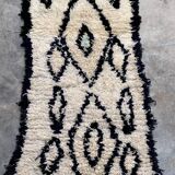 Azilal white and black Moroccan rug - 167 x 72 cm