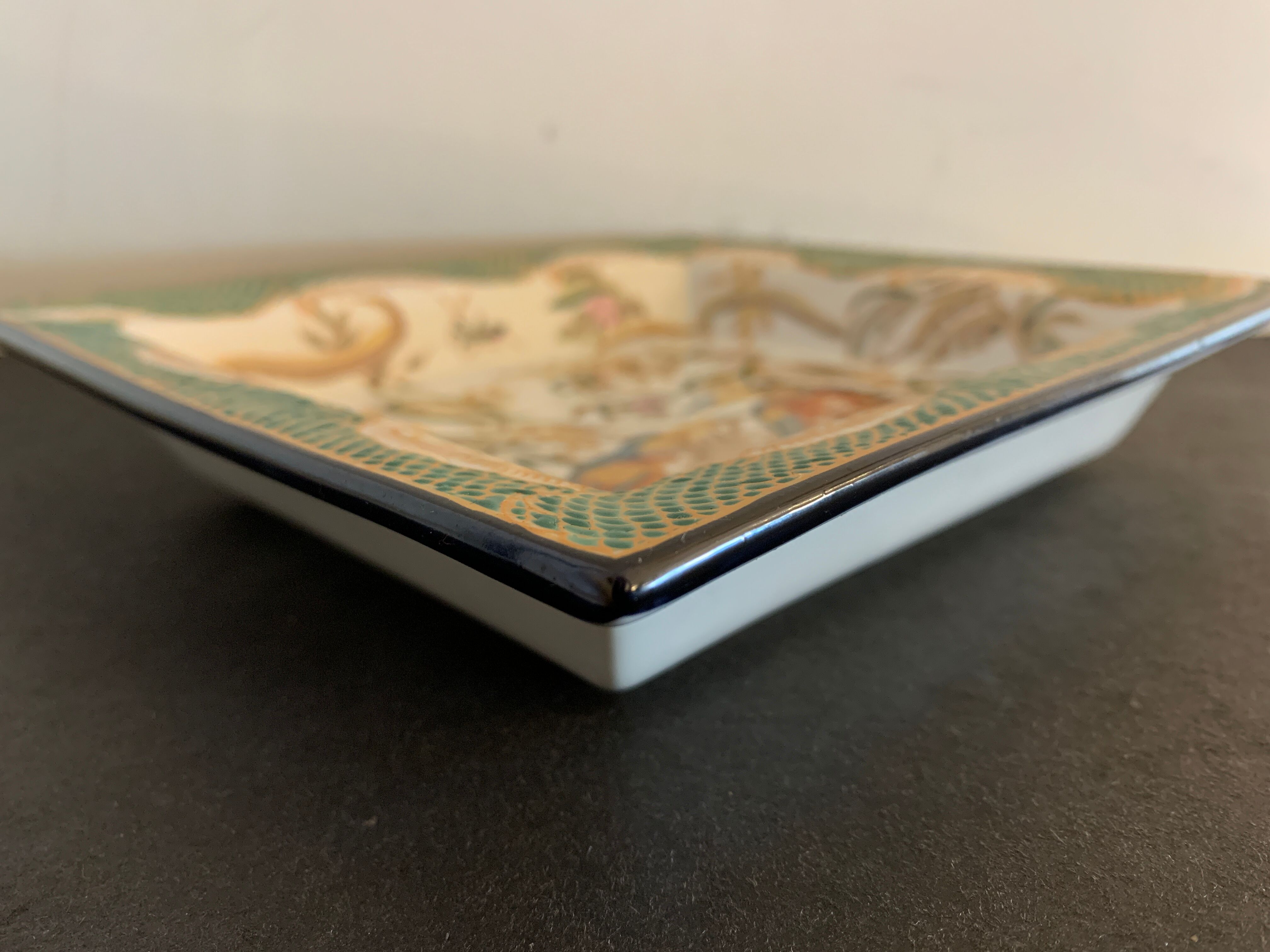 Empty hand-painted porcelain pocket Fabienne Jouvin