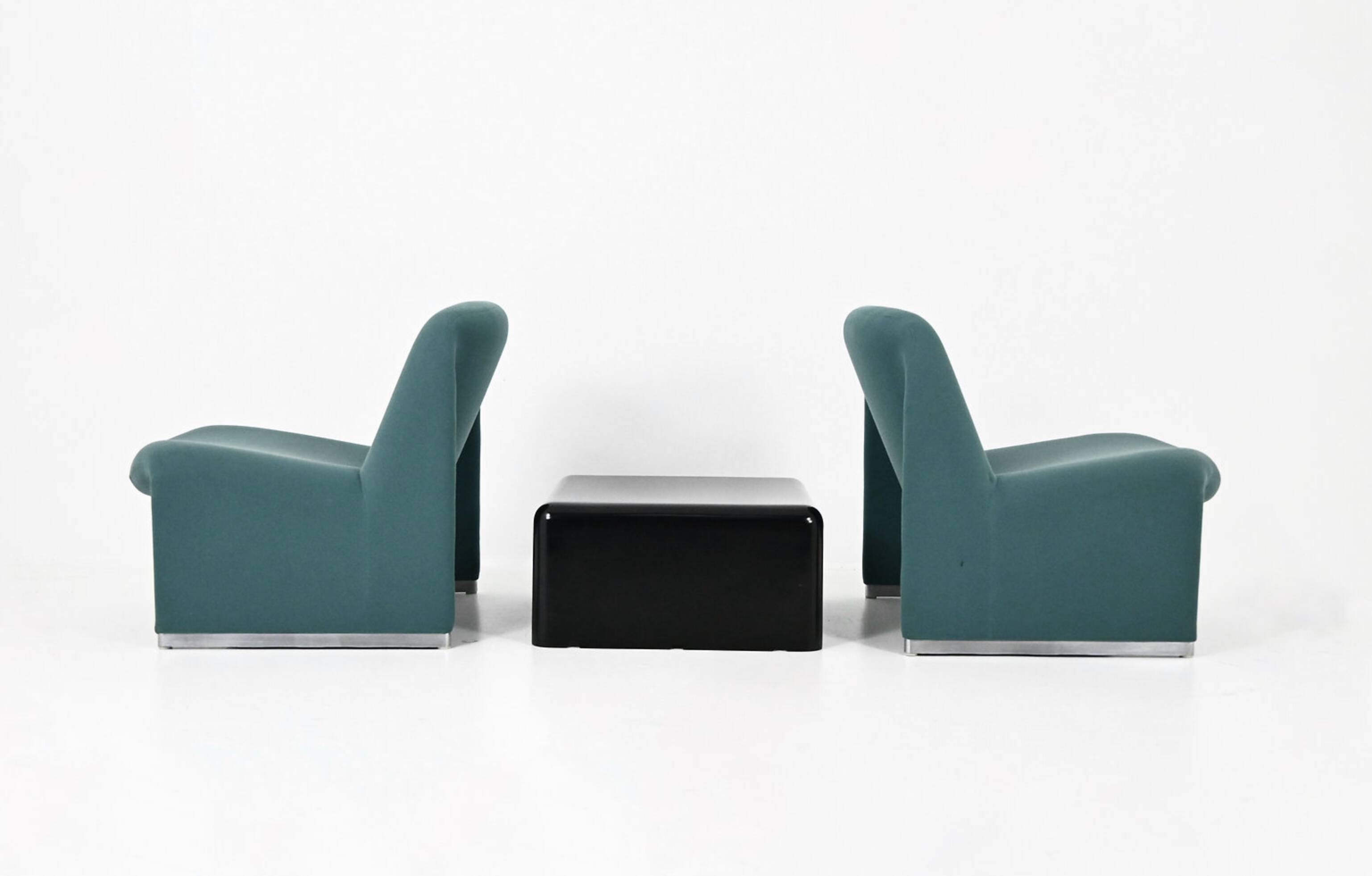 Chairs + Alky table by Giancarlo Piretti for Anonima Castelli, 1970s