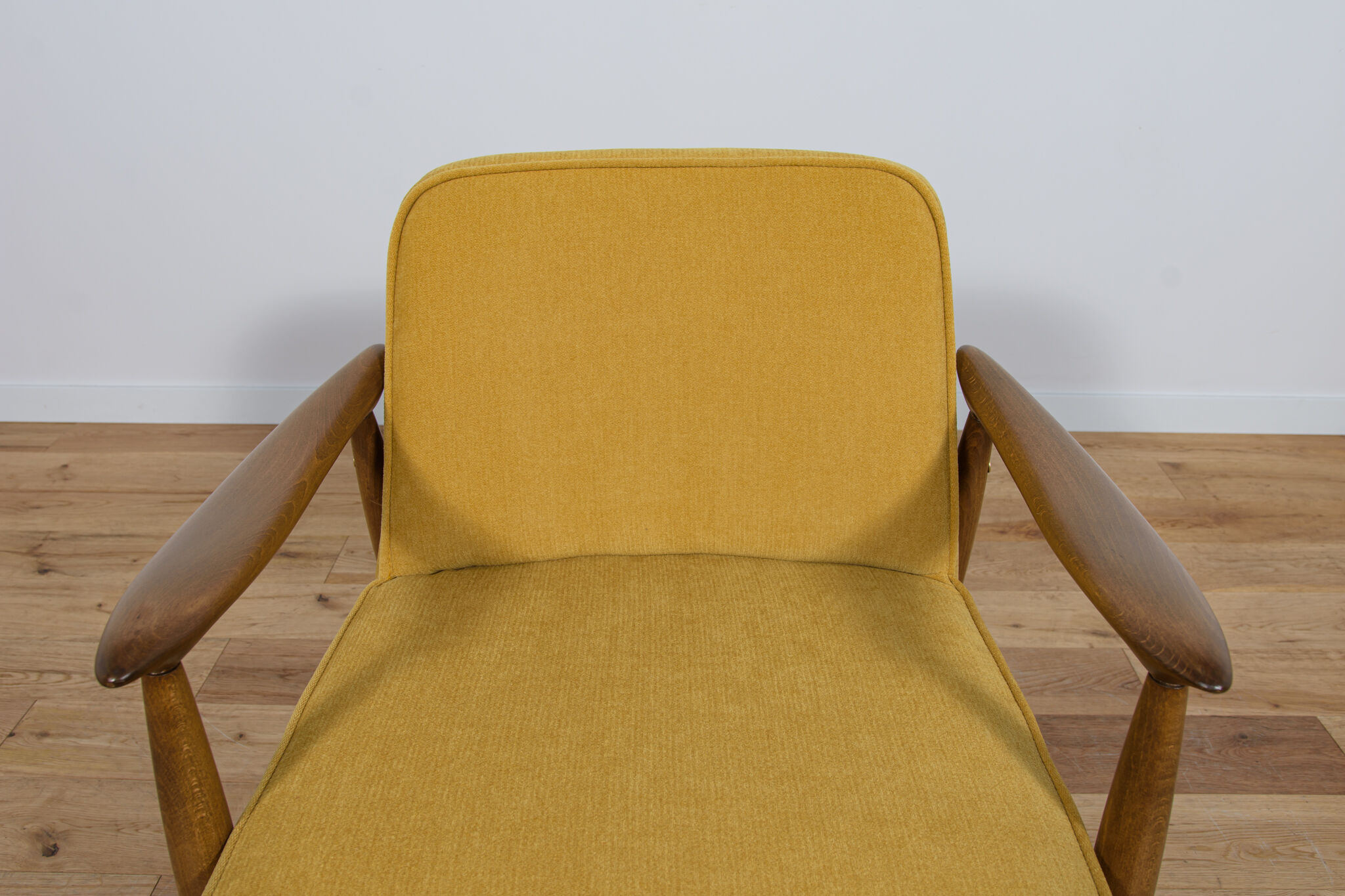 GFM-87 armchairs by Juliusz Kedziorek for Gościcińskie Furniture, 1960s, Set of 2