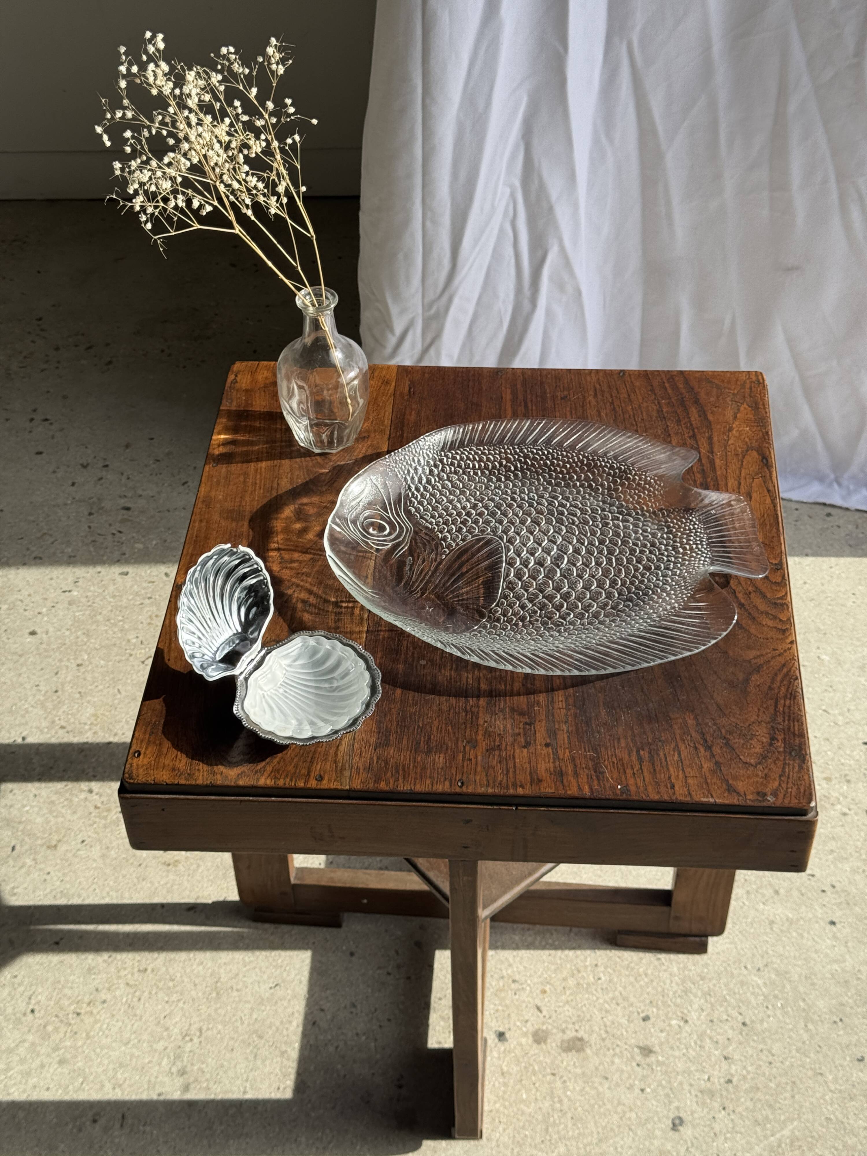 Large fish plate transparent glass Arcoroc vintage L38.5