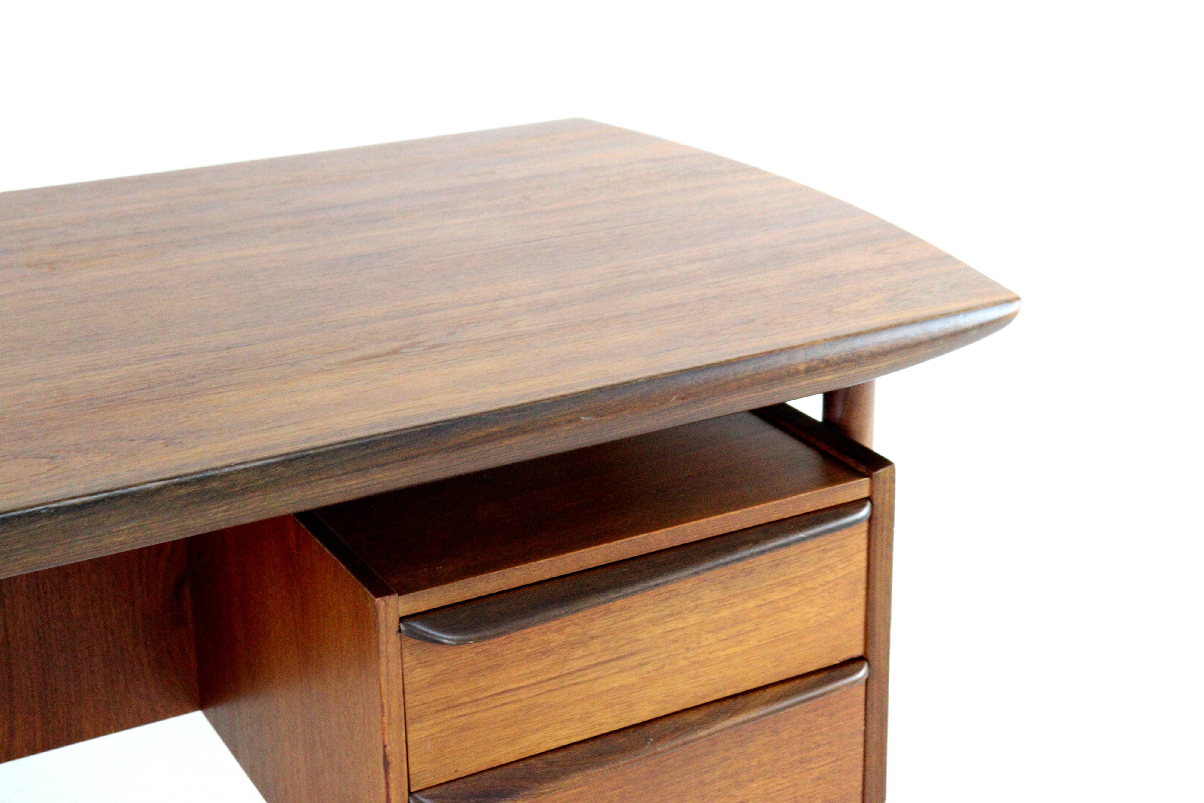 Hulmefa Pro-Pos executive desk - dutch mid century modern design in teak