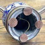 Ancienne Lampe à pétrole Gien Renaissance fond bleu XIX électrifiée