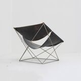 Chaise longue papillon Artifort F675