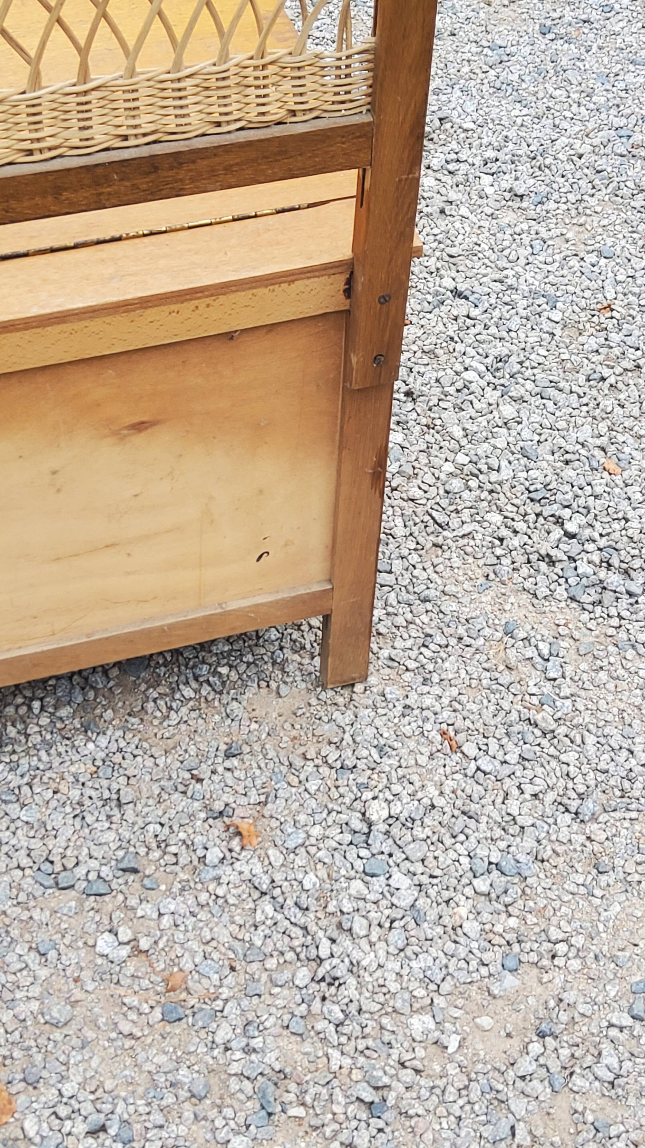 Vintage chest bench from the 50s in oak and rattan