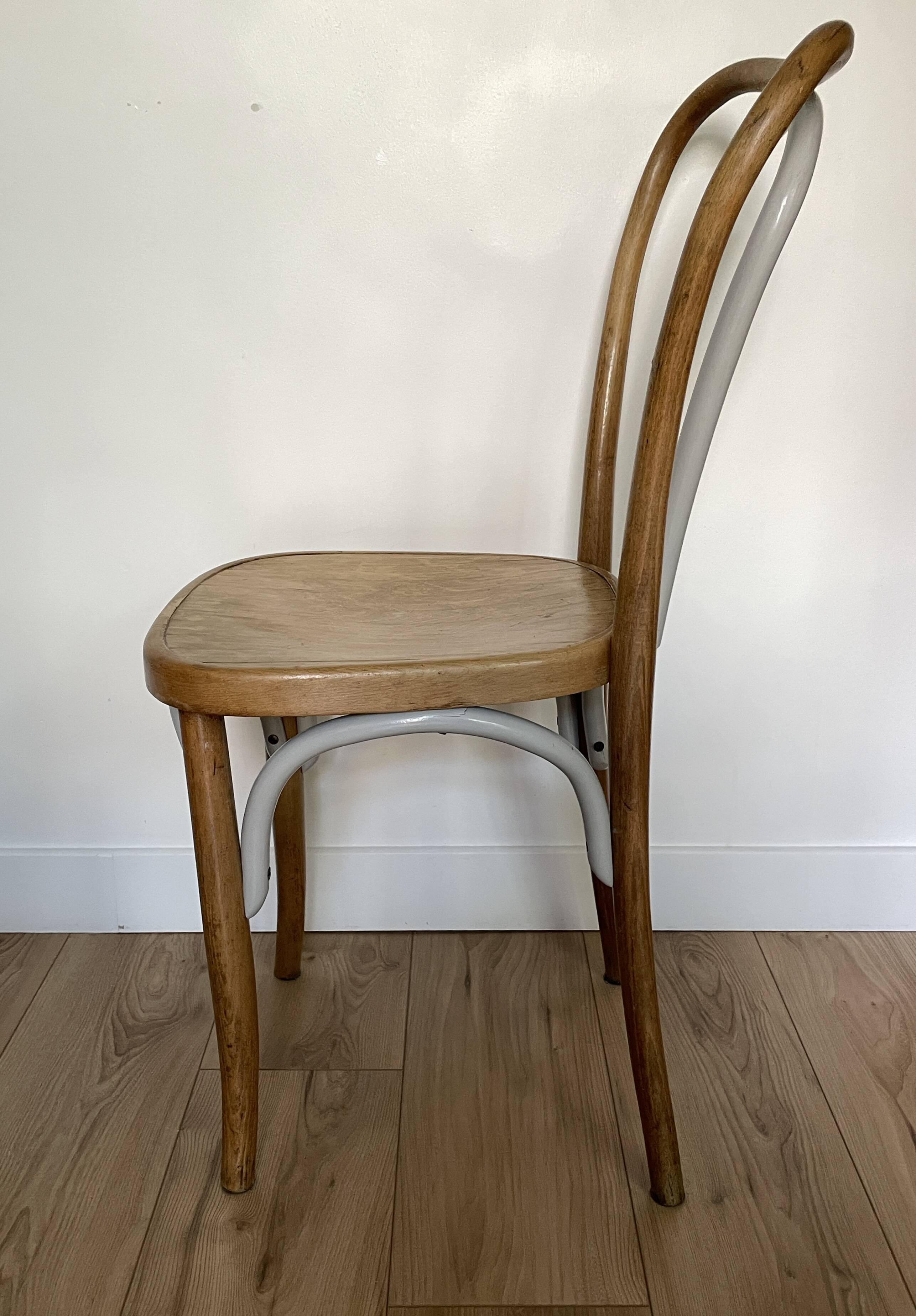 Set of 3 FISCHEL stamped bentwood bistro chairs from 1920-40.